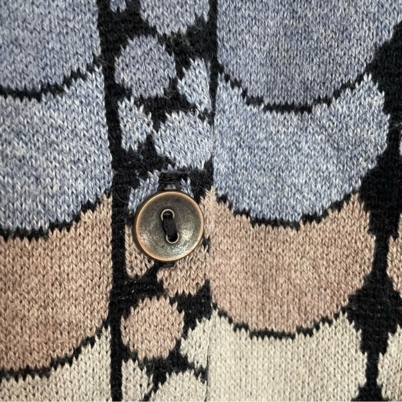 Intiwara | 100% Pima Cotton Button Front Cardigan - Picture 9 of 12